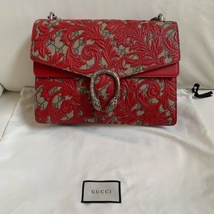 *SOLD* Authentic Gucci Medium Dionysus
